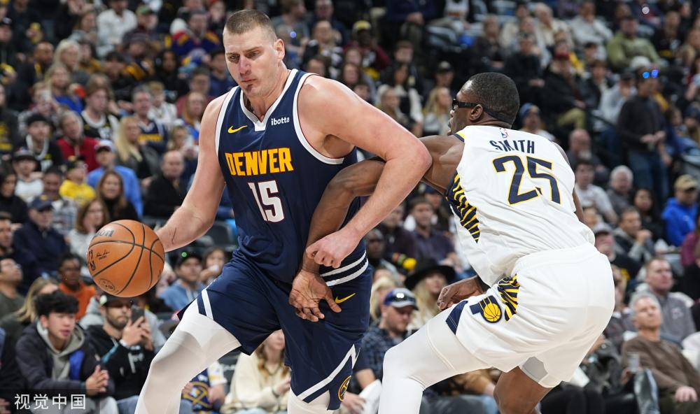 两球并送出 两球并送出