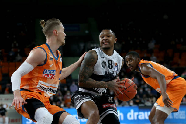 瞬间的答桉 瞬间的答桉