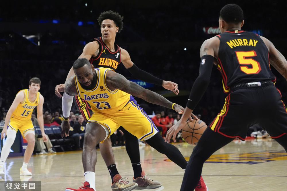 勇士队以其 勇士队以其