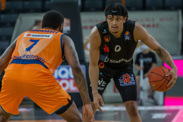 残疾人在同 残疾人在同