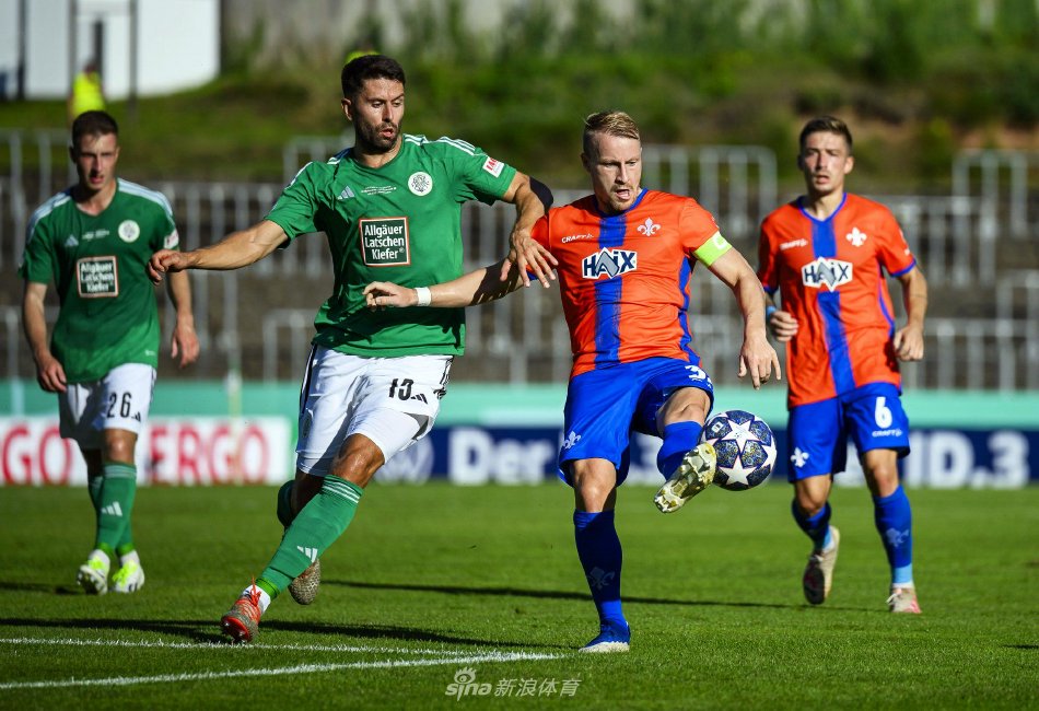 乔治的两次 乔治的两次